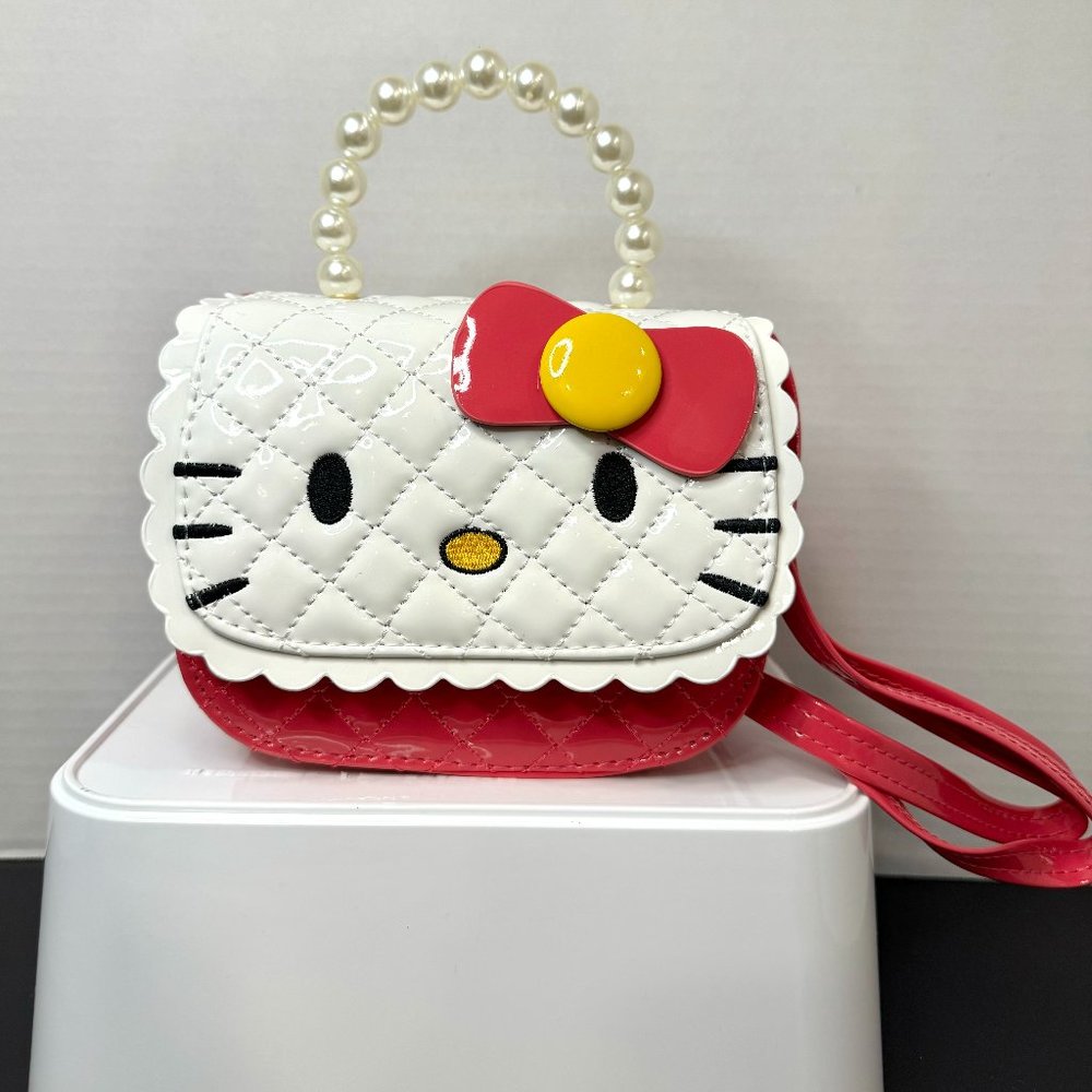 Hello Kitty purse